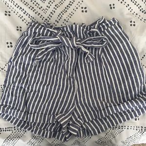 Paper bag stripped shorts